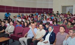 Uşak’ta 'Sağlıklı Hayat Saatleri' projesine yönelik konferanslar düzenleniyor