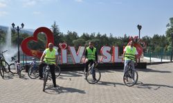 Uşak'ın Sivaslı ilçesinde bağımlılığa karşı geleneksel bisiklet turu yapıldı
