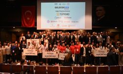 Teknolojik ve Sosyal İnovasyon’da derece alan Uşak liselerine ödülleri verildi