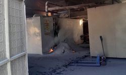 Uşak'ın komşusu Gediz'deki fabrikada patlama! Olay yerinde olan 3 işçiden 1'nin durumu ağır!