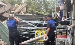 Afyonkarahisar Dumlupınar'daki yıkımda otelin yanındaki bazı işyerleri zarar gördü