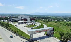 Gediz’de devrilen traktörde bulunan 2 kişiden biri hayatını kaybetti