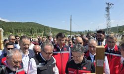 Uşak'taki programda dışlandıklarını öne süren Başkan alanı terk ettiğini söyledi