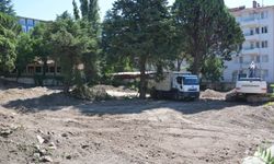 Demirci'nin Prestij Caddesi'ne 100 araçlık otopark yapılıyor