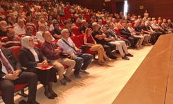 Uşak Kent Konseyi Başkanlığına, 'ilk kadın başkan' olarak Nesrin Kundak seçildi