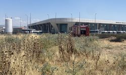 Eşme'nin komşusu Alaşehir Otogarı civarında çıkan yangın kontrol altına alındı