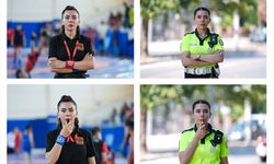 Duygu Akbulut, trafik ve minderde kurallara uyulması için düdük çalıyor