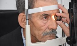 8 ay önce görme yetisini kaybeden Afyonlu Mustafa Suna, sarı nokta operasyonuyla yüzde 80 oranında görmeye başladı