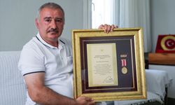Bornovalı 15 Temmuz Gazisi Orhan Kemal Temel, Vali Hüseyin Avni Coş’la yaptığı görüşmeyi anlattı