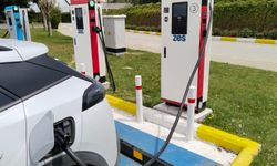Uşak ve diğer illerde elektrikli otomobillerin şarj edildiği soketler artıyor