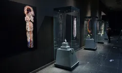 Uşak Arkeoloji Müzesi'ndeki eserlerin önemi ve tarihteki yeri Müzelik Sohbetler'de konuşuldu
