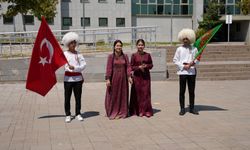 Farklı ülkelerden Uşak Üniversitesi'ne gelen öğrenciler için mezuniyet programı yapıldı