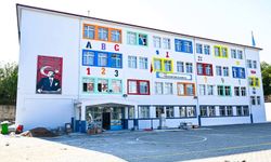Uşak Timur Ertürk İlkokulu yeni eğitim yılına hazır