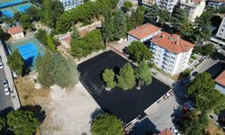 Demirci’nin Prestij Caddesi ve Şehit Astsubay Uğur Palancı arasında 100 araçlık otopark yapıldı