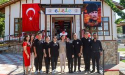 Uşak'ta özel bireylerin emekleriyle ayakta kalacak olan El Ele Engelsiz Kafe açıldı