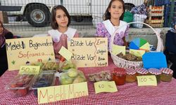 Demircili çocuklar, pazarda tezgah açıp nasıl satış yapıldığını öğrendi