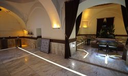Kütahya'daki 650 yıllık Germiyan Beyliği eseri hamam, klima gibi etki yapıyor