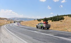 Dinar ve Çay karayoluna dükülen boya kazınarak çıkarıldı