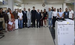 Uşak Üniversitesi Rektörü Demir, yeni kayıt olan öğrencilerle görüştü