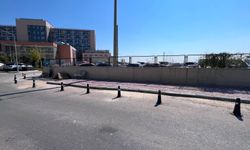 Uşak Eğitim ve Araştırma Hastanesi'nin bakım ve onarımını yapan teknik ekip, daha az maliyete bir çok işi tamamlıyor
