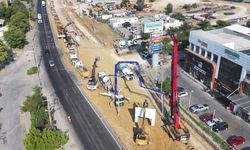 Uşak ve İzmir yolu üzerindeki Turgutlu'ya 1,2 kilometrelik alt geçit yapılıyor