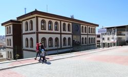 Uşak Belediyesi Halk Kadın Kuaförü haftaya bugün açılıyor!