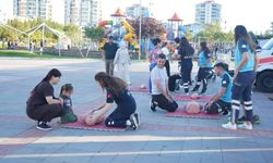 Uşak'ın en işlek yeri Atapark'ta hayat kurtaran eğitim