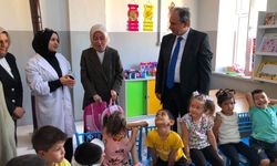 Uşak Ciğerdede İlkokulunu ziyaret ettiler