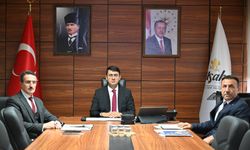 Uşak Valisi Kartal, sosyal hizmetlerin değerlendirildiği toplantıya katıldı