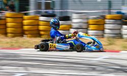 Uşak Belediyesi Yarış Pisti'nde Karting mücadelesi