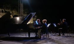 Gülsin Onay, Erkin Onay, Denis Shapovalov ve Can Sağlam'ın verdiği konserle kapanış yapıldı