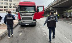 Uşak'ta tırın çarptığı yaya ağır yaralı olarak hastaneye kaldırıldı