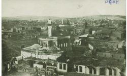 İşgal yıllarında düşmanla işbirliği yapan kişiler Uşak'ta meydanda teşhir edilip öldürüldüler!