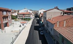 Selendi Atatürk Caddesi'nde trafik çift şeritli olarak akacak