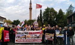 Uşak'ta yıkılan okulların kent merkezine inşa edilmesini istediler