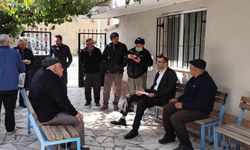 1 ay önce ayağı kırılan Uşak İl Tarım ve Orman Müdürü Bilir, toparlanarak yeniden köy ziyaretlerine başladı