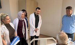 Uşak Eğitim ve Araştırma Hastanesi'ndeki hastalara, temel hakları anlatıldı