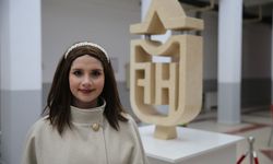 Hemşirelik okuyan Ayşe Gündoğan, kanseri nasıl yendiğini anlattı