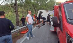 Marmaris'te otel personelini taşıyan servis devrildi