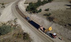 Demirci ve Selendi'yi bağlayan 2 kilometrelik yol asfaltlandı
