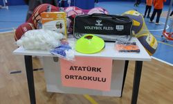Afyon Çay'daki okullara spor malzemesi desteği