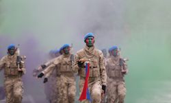 Kırkağaç'taki 1801 astsubay adayı eğitimlerini başarıyla tamamladı