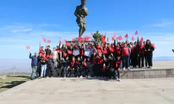 Afyon’da 8 gün boyunca 8 farklı okulun öğrencileri Kocatepe’yi ziyaret etti