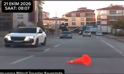 Uşak Kuyucak Mezarlığı'nın üst kısmındaki yolda bulunan dubalar sürücülere zor anlar yaşatıyor