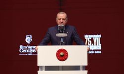 Cumhurbaşkanı Erdoğan, gençleri hedef alan tehditlere karşı ailelerin sorumluluğuna işaret etti