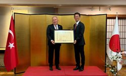 Aslen Uşaklı olan Emekli Büyükelçi Hasan Murat Mercan'a Japonya'dan devlet nişanı