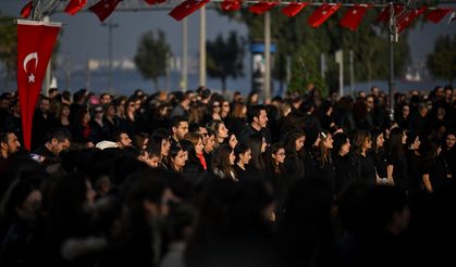 Büyük Önder Atatürk'ü anıyoruz