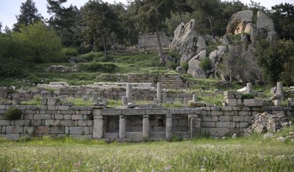 Labraunda Antik Kenti'nin gizlenen duvarları ortaya çıkmaya başladı