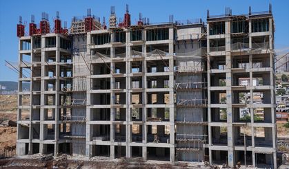 İzmir Gaziemir ve Karabağlar'daki konut mağdurları bakanlığa seslendi