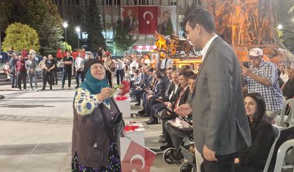 15 Temmuz Demokrasi ve Millî Birlik Günü etkinlikleri, Uşak kent meydanında düzenlenen organizasyon ile yapıldı